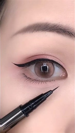 Perfect Lower Lashes with Eyeliner | Make Your Eyes Look Bigger Instantly ♡#shortsmekup#eyeliner#bea
