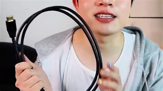 DP线家用显示器连接线，型号DPT-2023，支持4K高清传输，让旧电视秒变电脑显示屏。客厅办公、游戏追剧超便捷，稳定不掉帧，体验更出色！