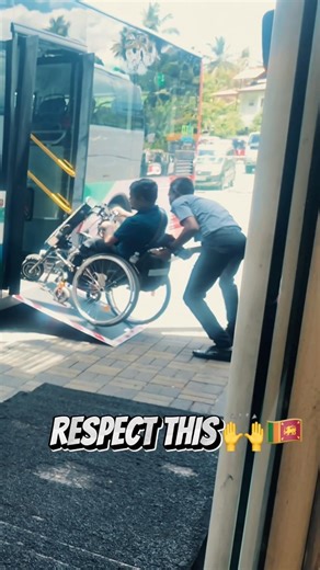 Wheelchair Access on Sri Lanka’s New Metro Bus 🇱🇰