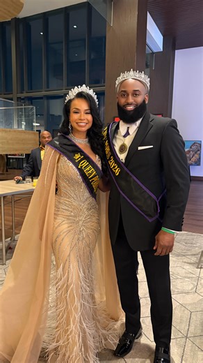 Houston didn’t just attend the inaugural; it showed up in Black excellence. SOLO Woman was on assignment tonight covering the Inaugural Mardi Gras Gala hosted by @thekreweofporus—a completely sold-out, black-tie affair and one of the hottest tickets in the city. From floor-length gowns to precision-tailored tuxedos, the room was dressed for legacy. VIPs, sponsors, and cultural tastemakers gathered not just to celebrate—but to inaugurate a new Houston tradition. The energy was undeniable. The pro