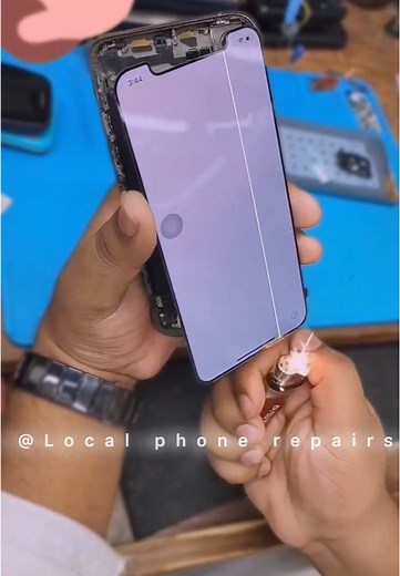 How to Use a Lighter for Phone Screen Repair