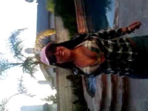 Girl rips open shirt with no hands