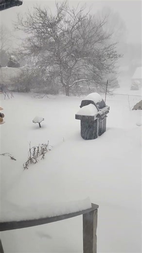 there's a big snow storm