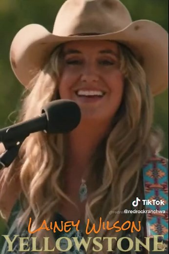 Lainey Wilson on Yellowstone - Watermellon Moonshine #yellowstonetv #laineywilson #acousticcovers #goodmusic #showscene #music #country #ranch #dutton