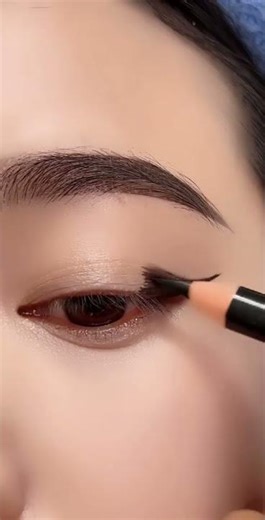 Eps 3249: Beautiful eye makeup tutorial ‪@MakeupCAMTV‬#makeup #eyemakeup #makeuptutorial #eyeliner