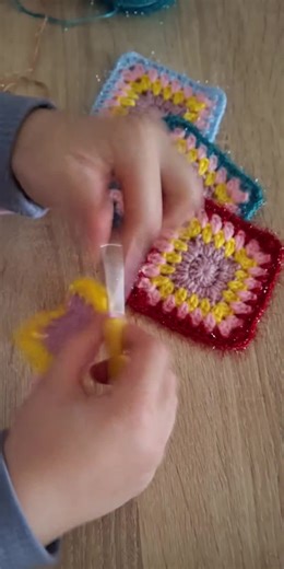Crochet granny square Knitting loom for beginners step by step #crochet #knitting #grannysquare #knitting_loom_eljammari