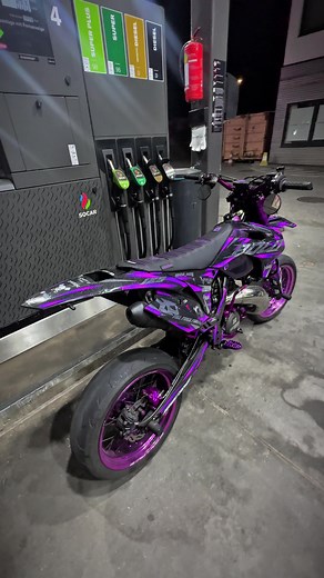Erlebe die Freiheit auf deinem KTM Supermoto