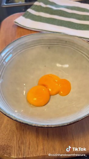 Ovos Benedict: Receita Deliciosa para Surpreender!