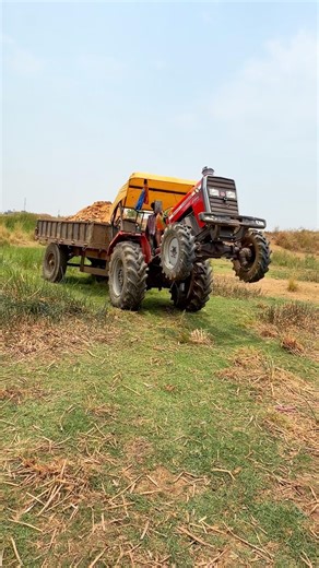 Massey Ferguson 4x4 Tractor #stunt #shorts #tractorstunt #automobile #stuntvideo #trending#viral#4x4
