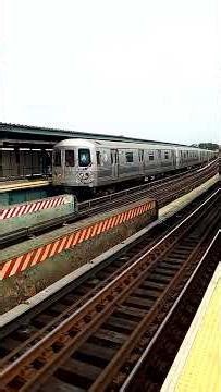 Manhattan Bound R46 A train entering and leaving Rockaway Boulevard