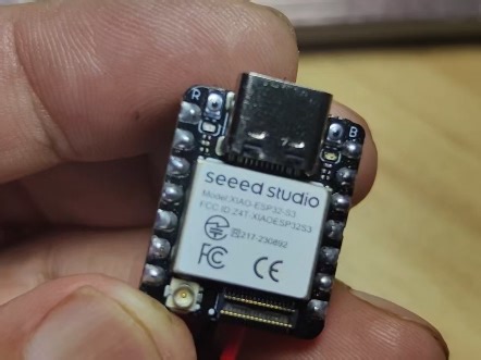 【花雕学编程】Arduino动手做（231）---XIAO ESP32S3 Sense的GPIO调试之呼吸灯驱动 LED PWM 输出