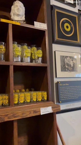 Elvis Presley's Sun Studio Tour in Memphis
