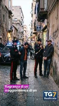 🚨 Dopo un inseguimento mozzafiato le forze dell'ordine bloccato i fuggitivi