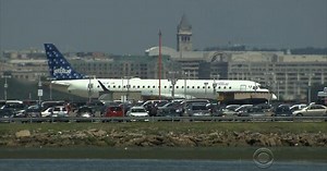 8/15: Computer glitch causes massive flight delays; Inventors want to make amends after HitchBOT's demise