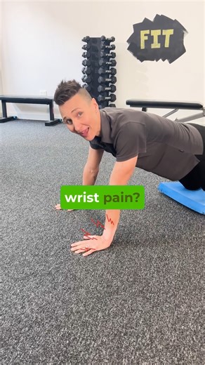 2.9K views · 60 reactions | Struggle with push-ups because of wrist pain?  Here’s how to fix it  Grab a pair of non-round dumbbells or push-up bars to keep your wrists neutral and pain-free! Small change, big difference  #bemobilephysiotherapy #fitover55 #wristpain #pushuptips #mobilitymatters | Be Mobile Physiotherapy - Exercise for 55+ | Facebook