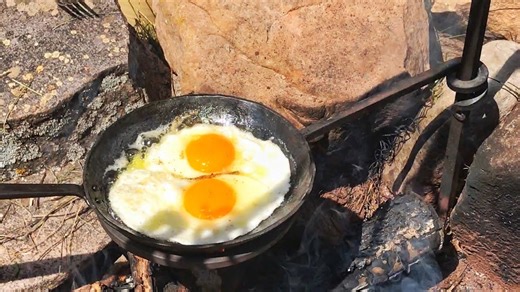 Forge a camping skillet holder that just works