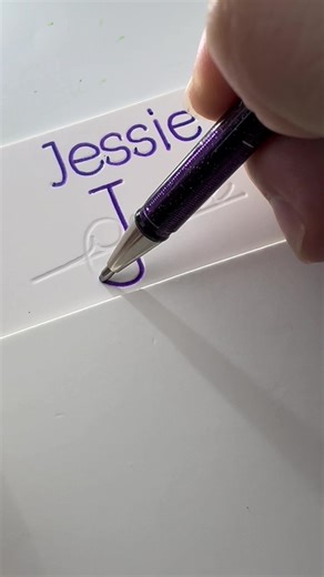 Create Your Custom Signature with Dola AI