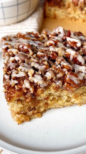 217K views · 6.1K reactions | The Ultimate Upside Down Crumb Cake ...