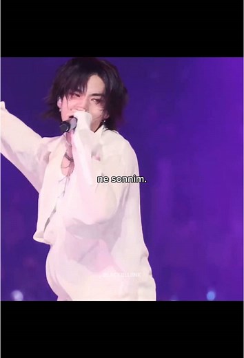 Hyunjin and Jimin's Relationship Explored