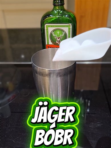 Jäger Bobr! Der bläst euch das Holz vor der Hütte weg🔥 #jegimeister56 #jägermeister #food #cocktails #alkohol