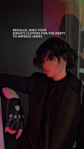 ℝ𝕖𝕘𝕦𝕝𝕦𝕤 on Instagram: "Regulus: I’m not going. Don’t even count on it. Regulus at midnight: #regulusblack #jamespotter #familyblack #artheistbaby #blackfamily #siriusblack #siruis #marauders #atyd #regulus #crimsonrivers #familyblack #maraudersera #regulus #jegulusau #siriusregulus #wolfstar #wolfstartok #remuslupin #marauderscosplay"