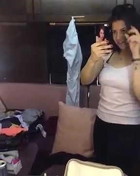 شاهدة قبل الحذف فضيحة الممثلتين المصريتين منى فاروق و شيماء الحاج +21