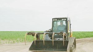 12K views · 383 reactions | “The Teleskid is just so handy. Like I say, it’s as handy as a pocket on a shirt.” Now You Can with the JCB Teleskid. #JCBTestimonial #Teleskid #FarmingMachines | JCB Agriculture | Facebook
