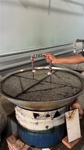 Alat rendem gorengan biar mateng merata #shortsvideo #streetfood #food #jajanan #trending #foodie