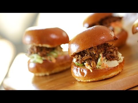 Beth's BBQ Chicken Sliders in the Oven | ENTERTAINING WITH BETH