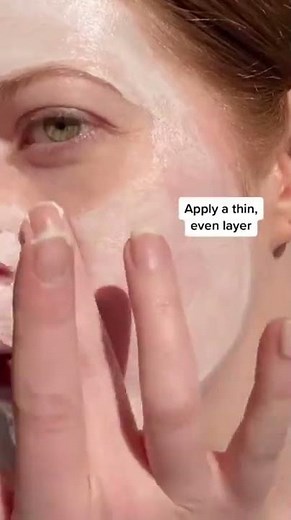 How to apply the Vinoperfect Glycolic Peel Mask ✨