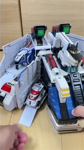 Power rangers spd delta command megazord #mrbeast #robot #power #rangers #toys