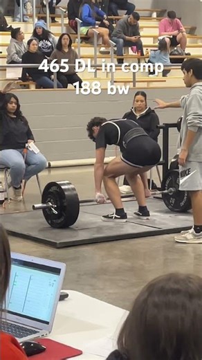 465 pound deadlift in comp movin too easy ⚪️⚪️⚪️ 1125 total