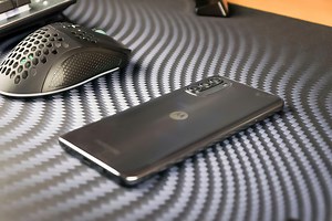 Motorola G52 - Design tineresc și ergonomic
