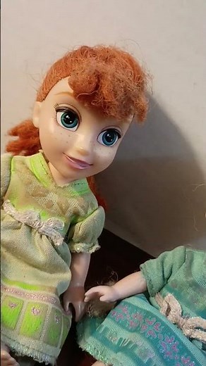 🍗 Elsia and Annia Thanksgiving - Elsa & Anna Toddlers #elsaanna