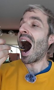 Cette recette de gâteau au chocolat fondant est une explosion 😍 | Carl Is Cooking