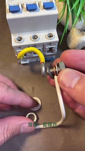 How To Copper to Aluminum Wire Connection Trick #WiringTips #shortsfeed #wire #copper #tips
