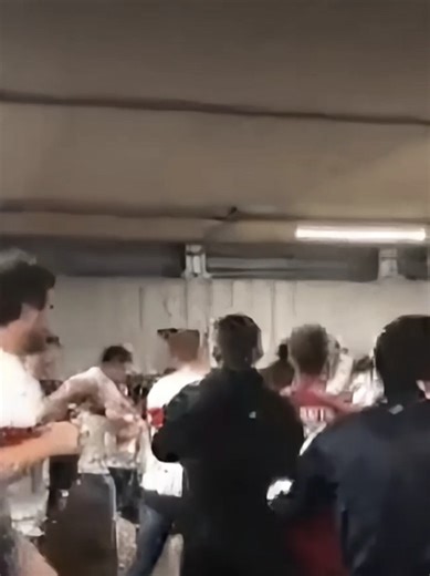 VfB vs. FCB: Klassiker-Hymne für Pokal und Champions League