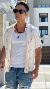 56K views · 1.7K reactions | 過幾天我會給你們聽我寫的sad 歌 但現在先聽情歌 In a few days I will show y’all some sad songs But for now here’s another love song. | Sam Lin Music | Facebook