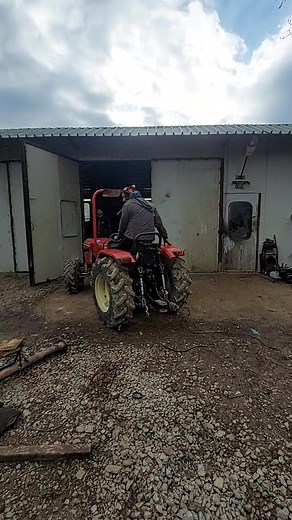 Valpadana tractor 4x4 #MotocultorTractorase4x4 #MXC #tractor #gradina #Freză | Nibo Utilaje Livrari