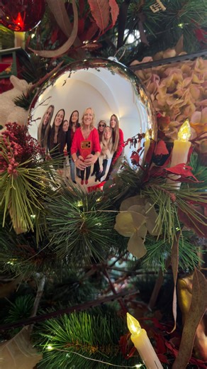 Let’s be SMART on Instagram: "Merry christmas❤️ Smart team os desea unas felices fiestas a todos!! #xmas #christmas #navidad #team #teamwork #smart"