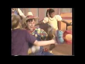 Opening to Wee Sing Favorites: Classic Songs for Kids 1996 VHS