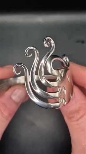 Crafting a Unique Bracelet with a Fork