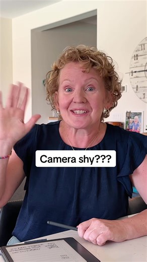 Camera shy? Learn how to become confident on camera with this step-by-step process! #thecarolejones