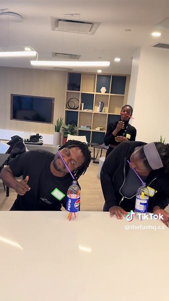 Put ur straw in the bottle challenge with ur nose 💃🏾 #thefunhq #gameshow #tiktokgames #friends #funeventinvancouver #bottlechallenge #vancover #funnymoments