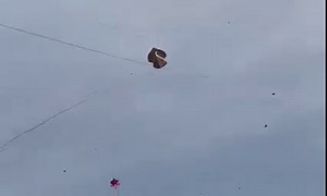 25K views · 427 reactions | Biggest Kite...Amazing | Kite flying By Somee Stylo | Facebook