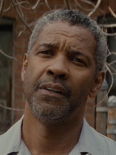 Denzel Washington in Fences: A Powerful Father-Son Scene
