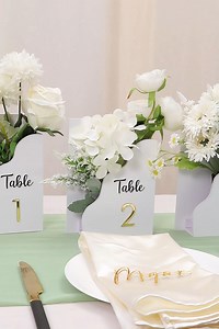 1.7K views · 12 reactions | DIY a flower box table sign!✨ Will you choose this style of signage for your wedding?#weddingday #wedding | Janice Paper | Facebook