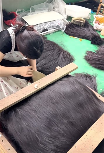 Human hair factory 🙋‍♀️🙋‍♀️ #factory #workshop #humanhair #hairextensions #fyp