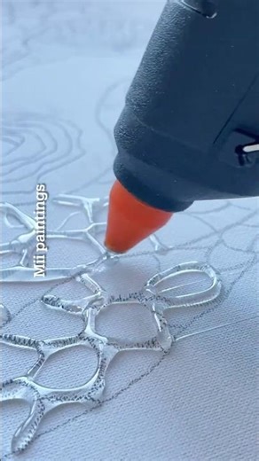 Wow! Easy hot glue art by Mii paintings, gold cells inspired by Christmas ball