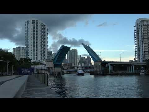 Double Drawbridge Opening and closing on the MIami River, FLorida
